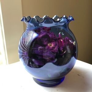 Cobalt Blue Decorative Vase with Ruffled Rim and Pink Dried Rose Petals
